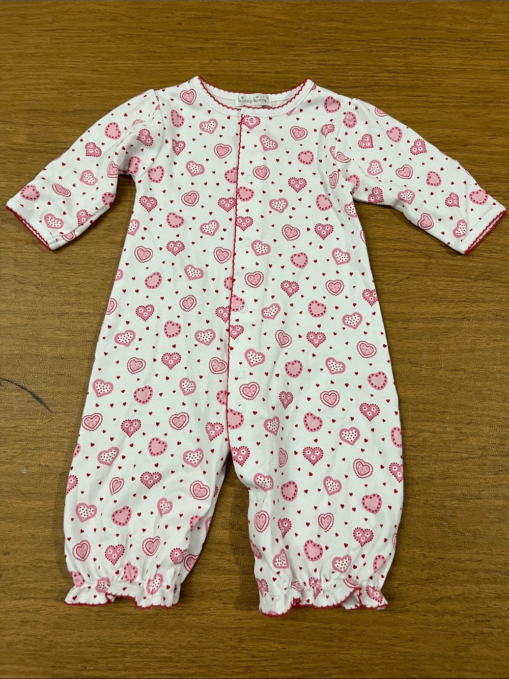 Kissy Kissy converter gown/playsuit with heart design size NB